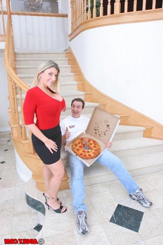15P Blonde slut with big tits hardcore pizza fuck two cocks