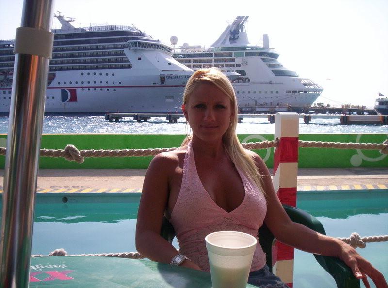16P Sexy Party Milfs
