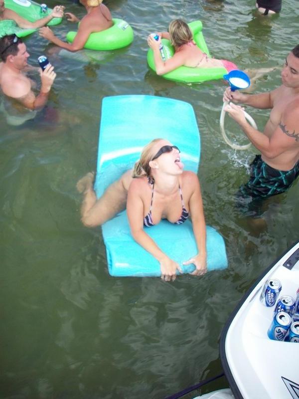 16P Sexy Party Milfs
