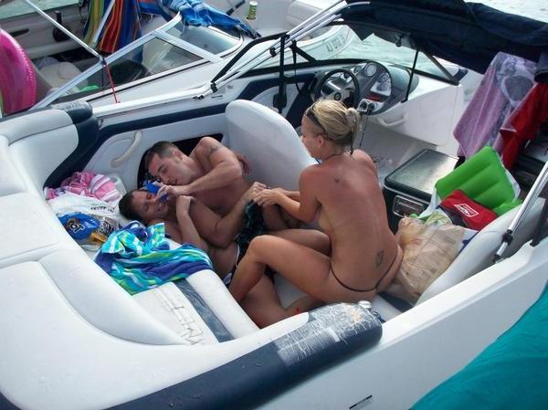 16P Sexy Party Milfs
