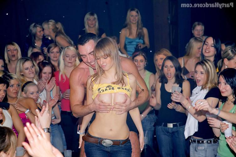16P Horny hot drunk girls hardcore sex party