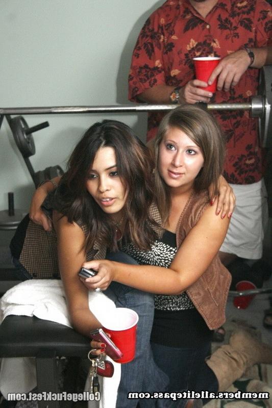 16P Hardcore fucking college party threesome sex blonde babe
