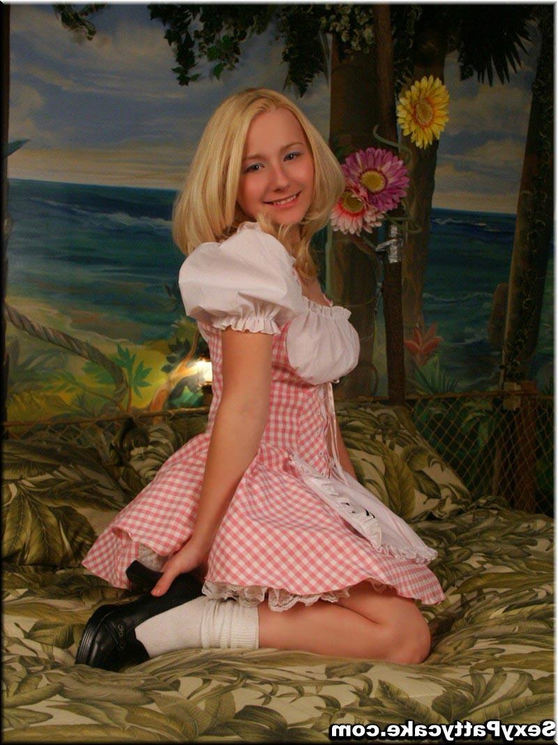 16P busty blonde