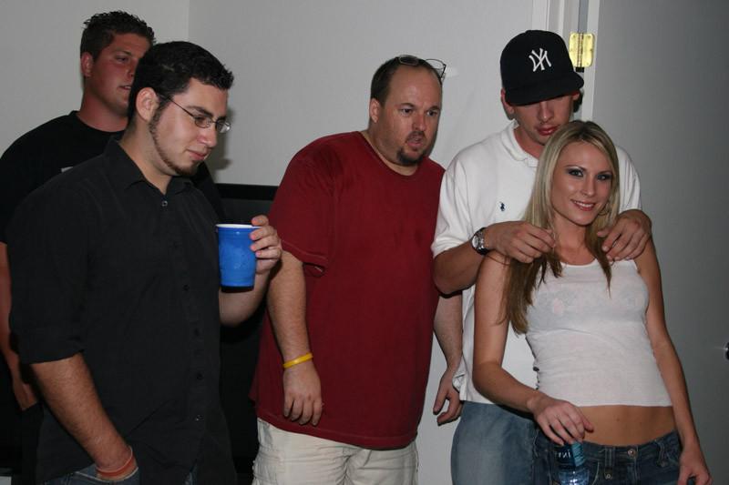 16P Private college orgy party with drunk babes