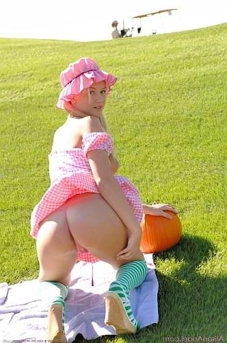 20P blonde halloween shortcake outdoors