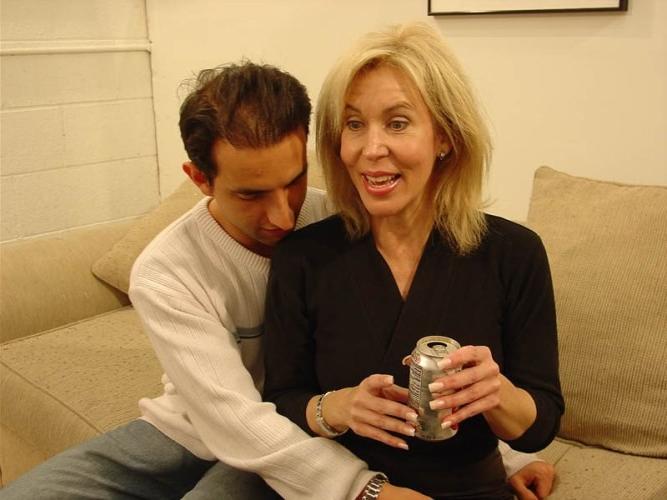 16P Mature blonde mom double cock stuffed