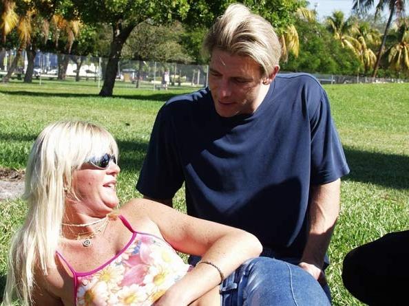 16P Tight mature blonde gets double dicked