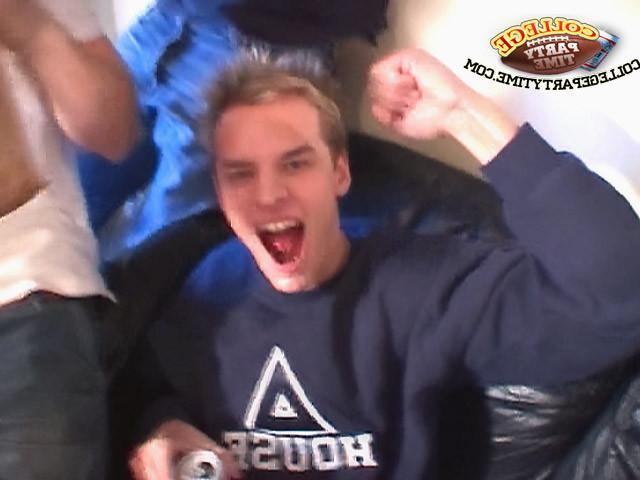 10P Two wild college babes get naked in front of guys