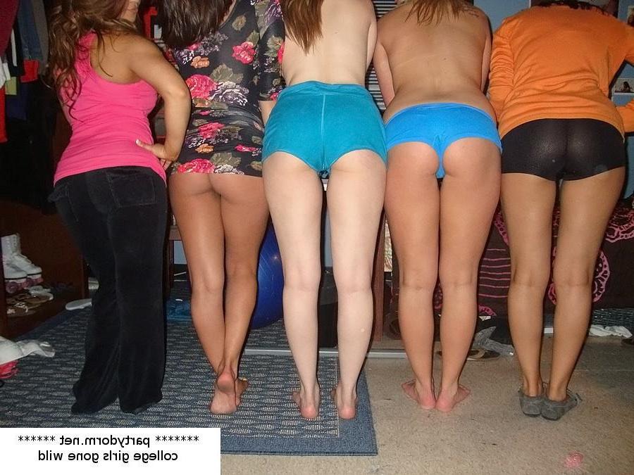15P Sexy college girls gone wild