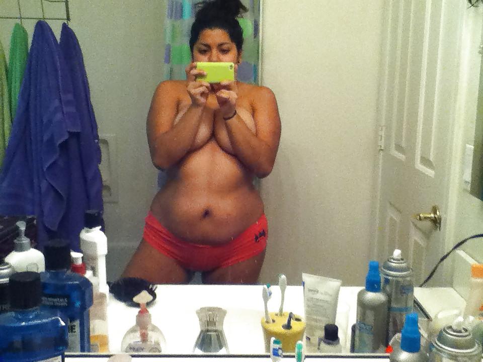 25P Gordita y Que - 5 - Self Shot
