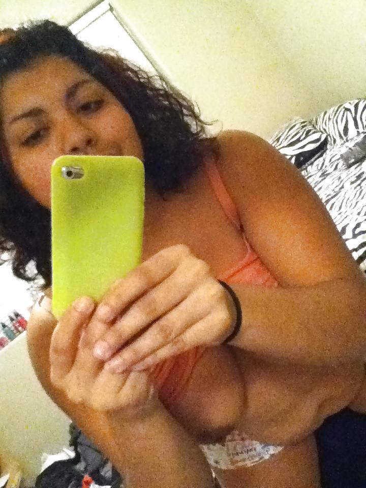 25P Gordita y Que - 5 - Self Shot