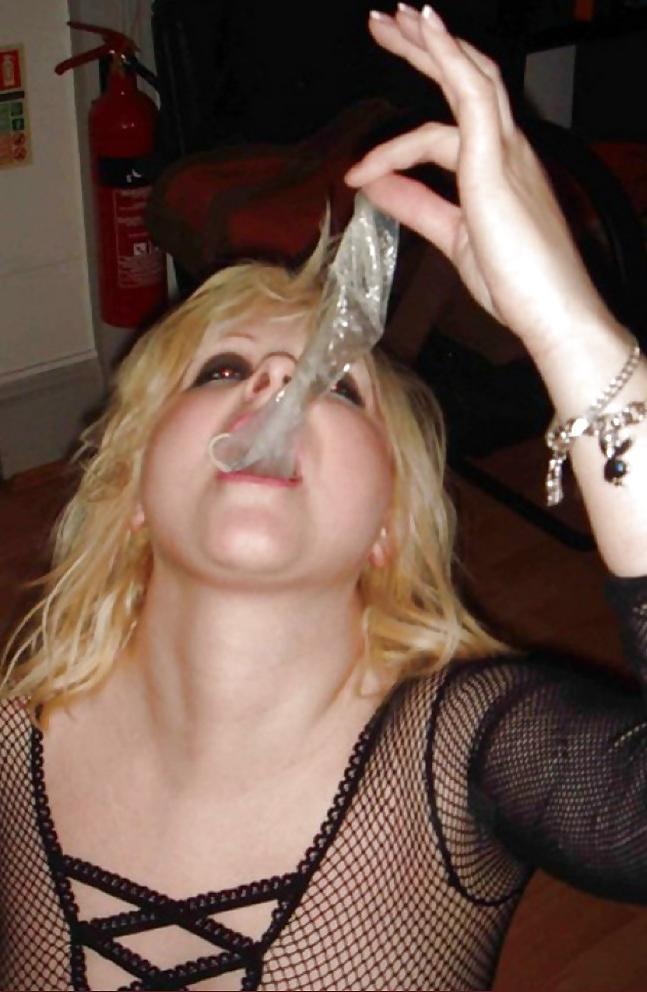 25P Condom sucking