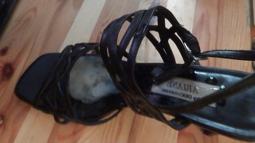 4P Cum into shoes