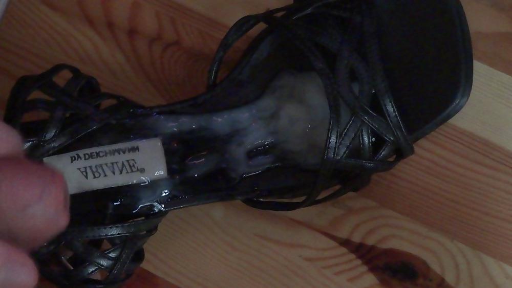 4P Cum into shoes
