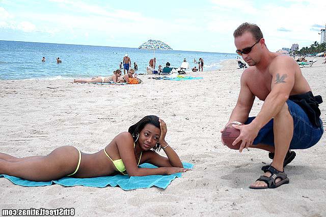 15P Bikini wearing ebony latina gets on her knees to suck