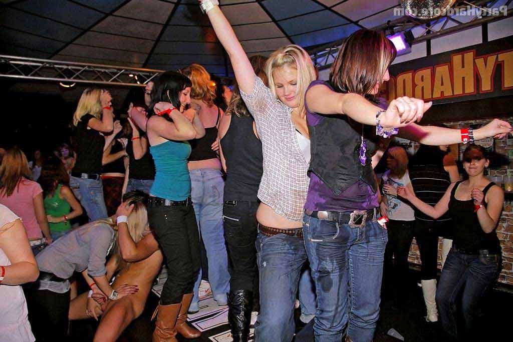 15P Euro party with bitches sucking cocks and fucking all