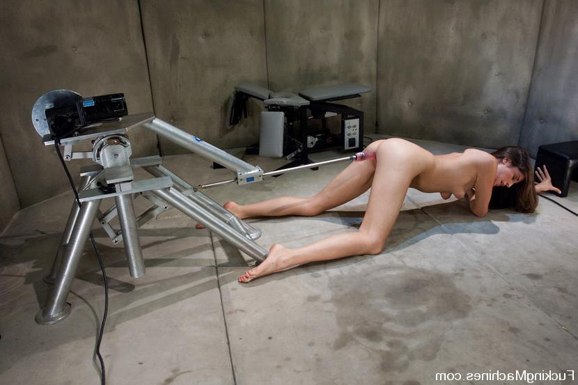 15P Kara Dax in double machine penetration getting screaming orgasms