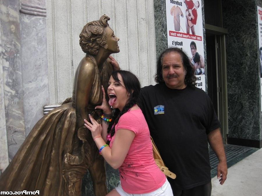 16P Lindy Lane fucked by the one and only Ron Jeremy