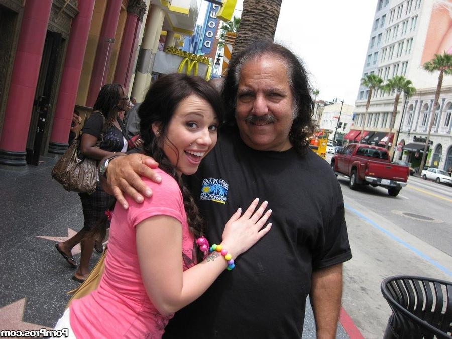 16P Lindy Lane fucked by the one and only Ron Jeremy