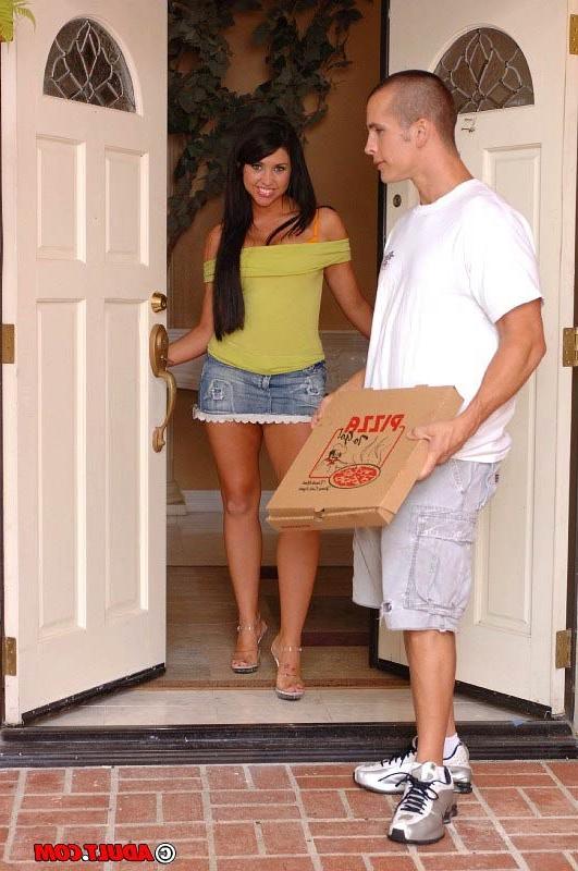 15P Brunette big tits hardcore pizza blowjob fucking hard