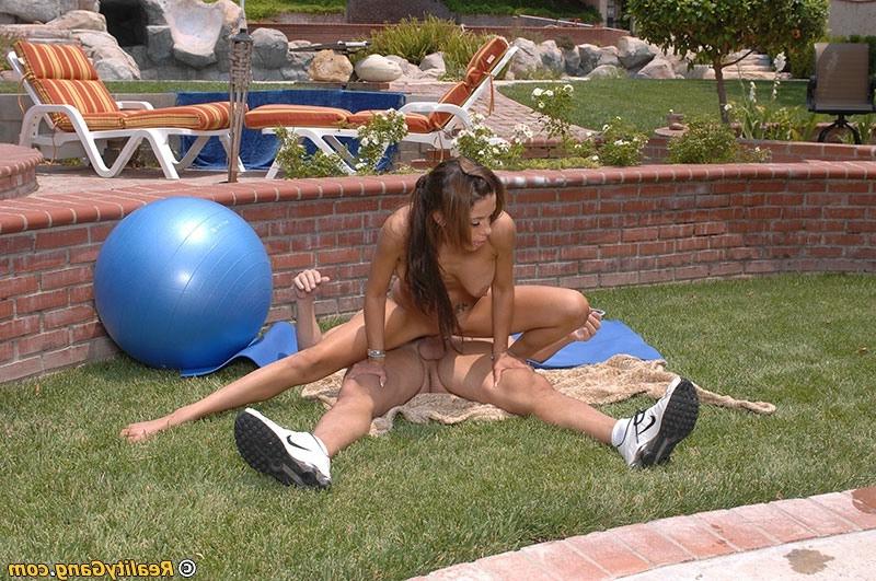 15P Big tits brunette girl in flexible hardcore fucking