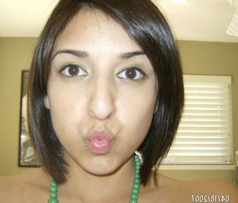 15P Nice picture compilation of a cutie chick posing naughty