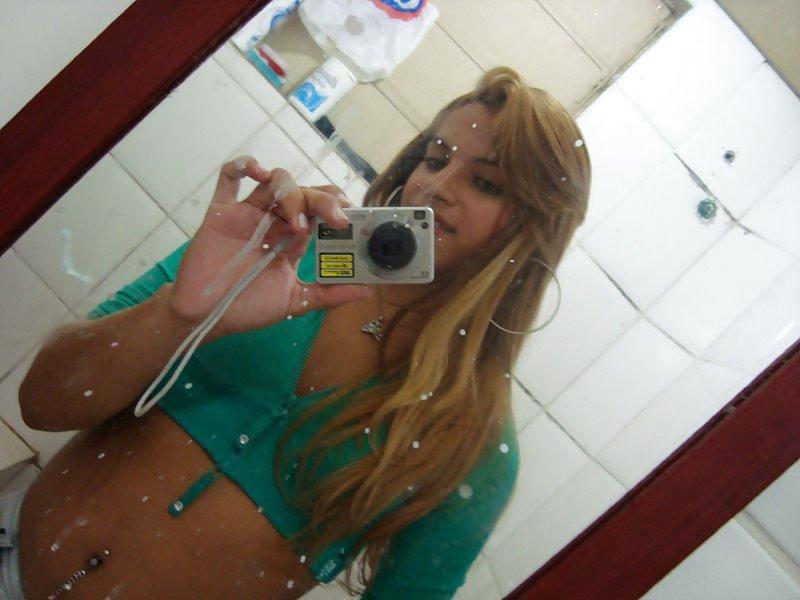 25P Shemale Self Shot2