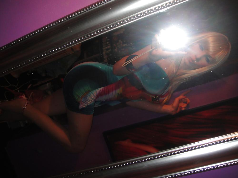 25P Shemale Self Shot2