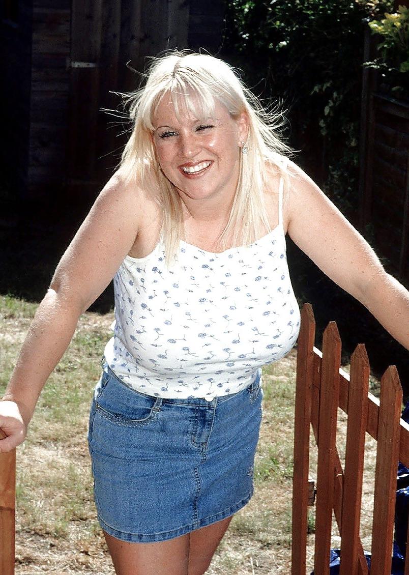15P Blue eyed curvy blonde babe.