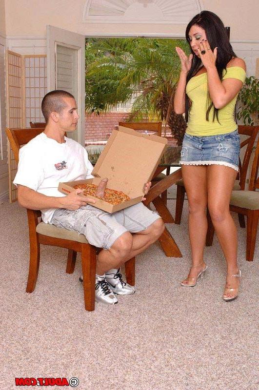 15P Big tits slut brunette fucks a huge cock delivery guy