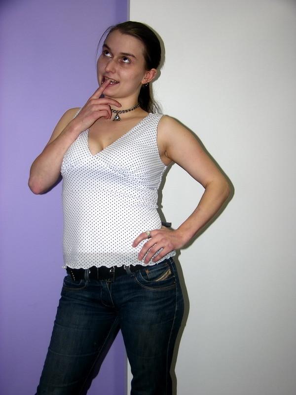 15P College coed Kathy is on her knees sucking dick