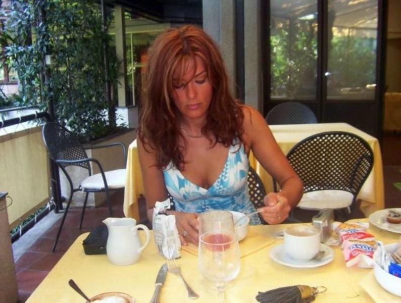 15P Busty milf hard pussy sex