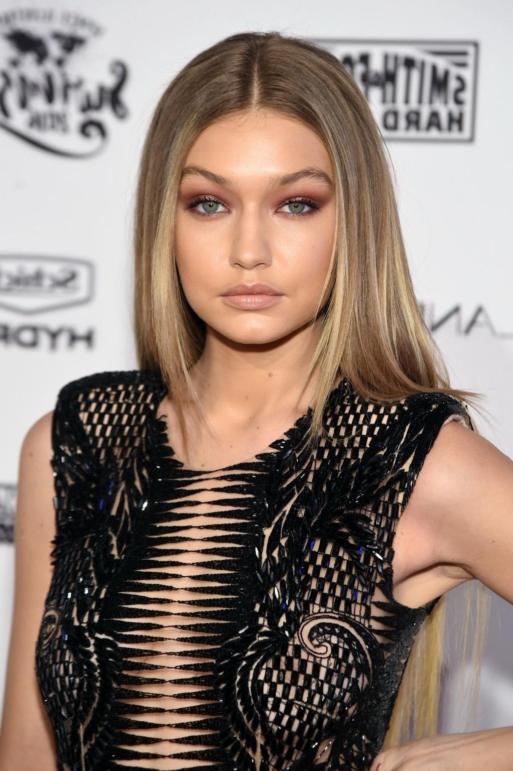 16P Gigi Hadid see through to boobs and panties