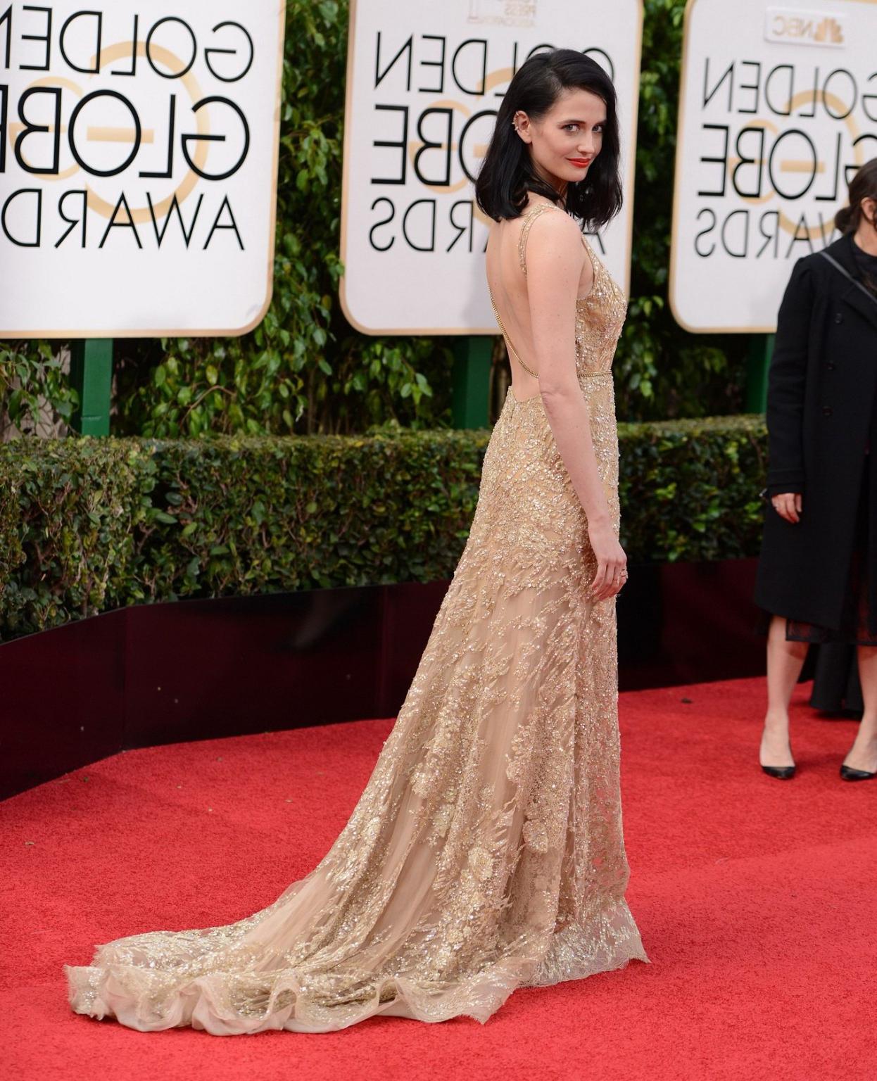 16P Eva Green see through to nipples and boobs