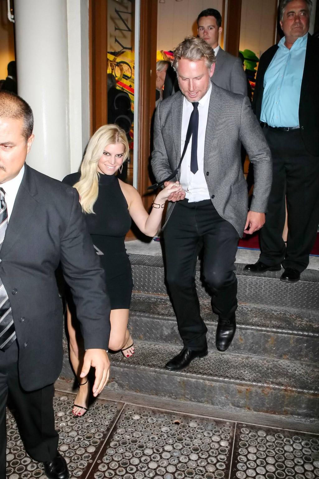 16P Busty Jessica Simpson in a see through mini dress