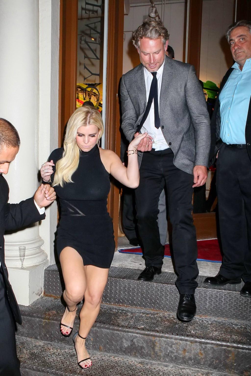 16P Busty Jessica Simpson in a see through mini dress