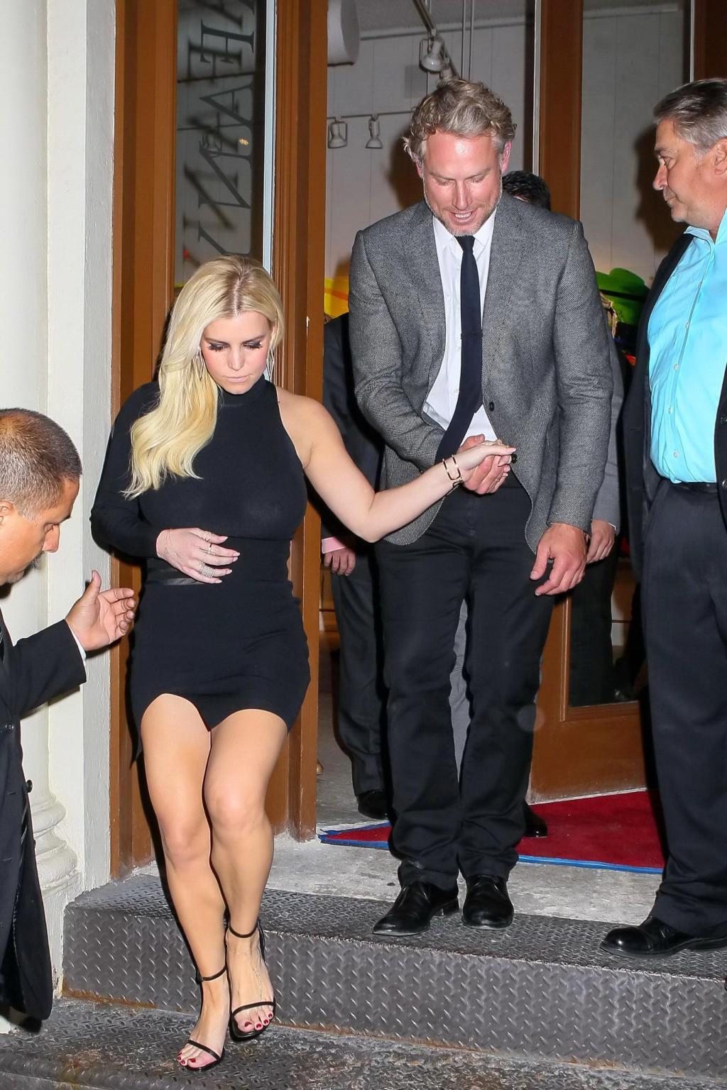 16P Busty Jessica Simpson in a see through mini dress