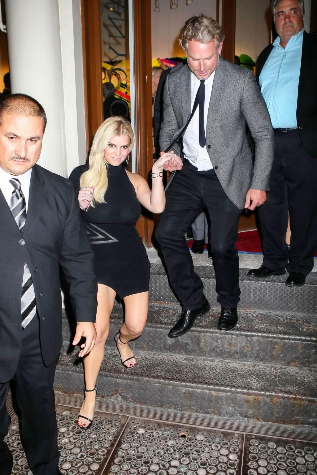16P Busty Jessica Simpson in a see through mini dress