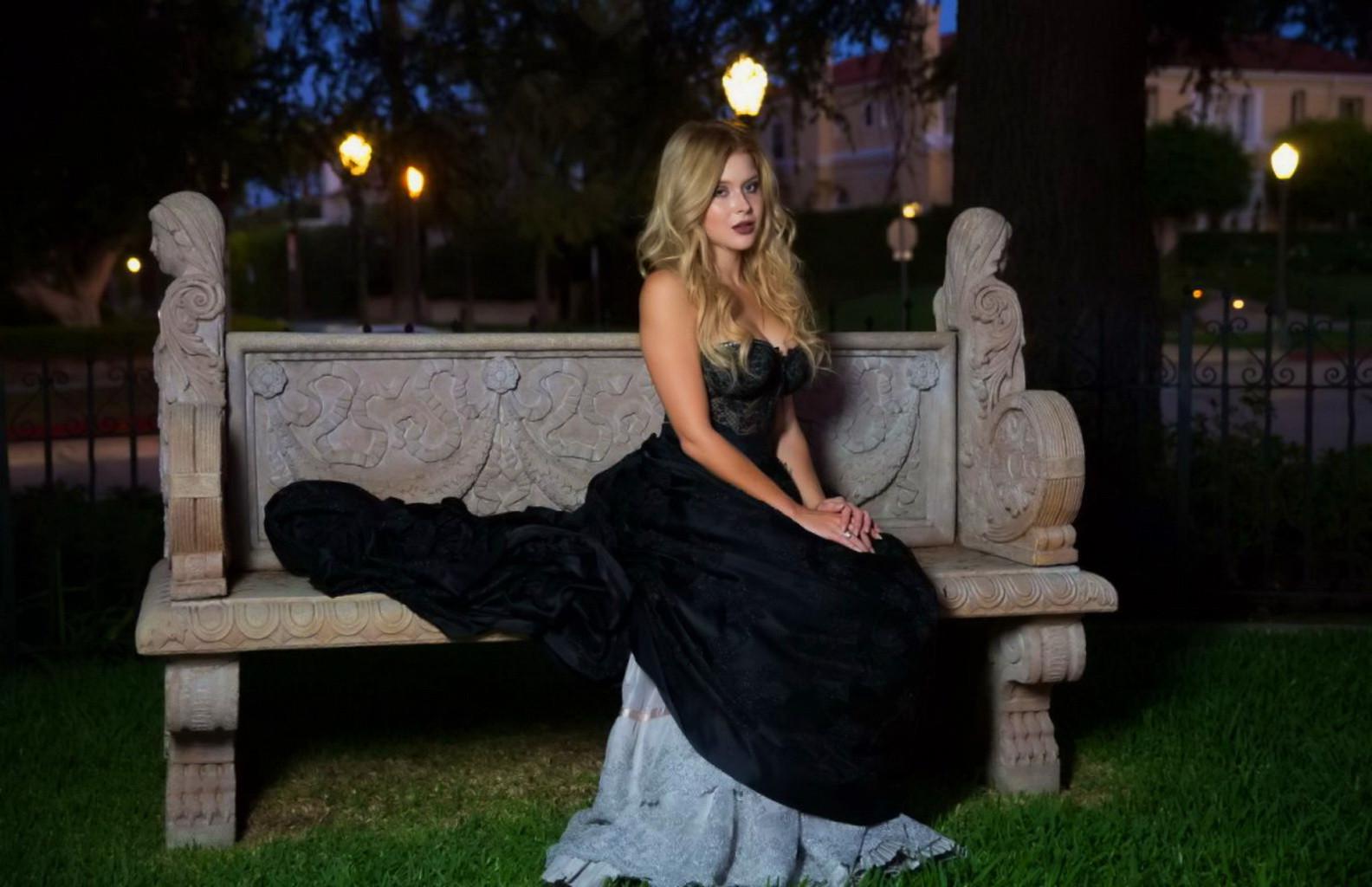 16P Renee Olstead busty in partially see through strapless dress