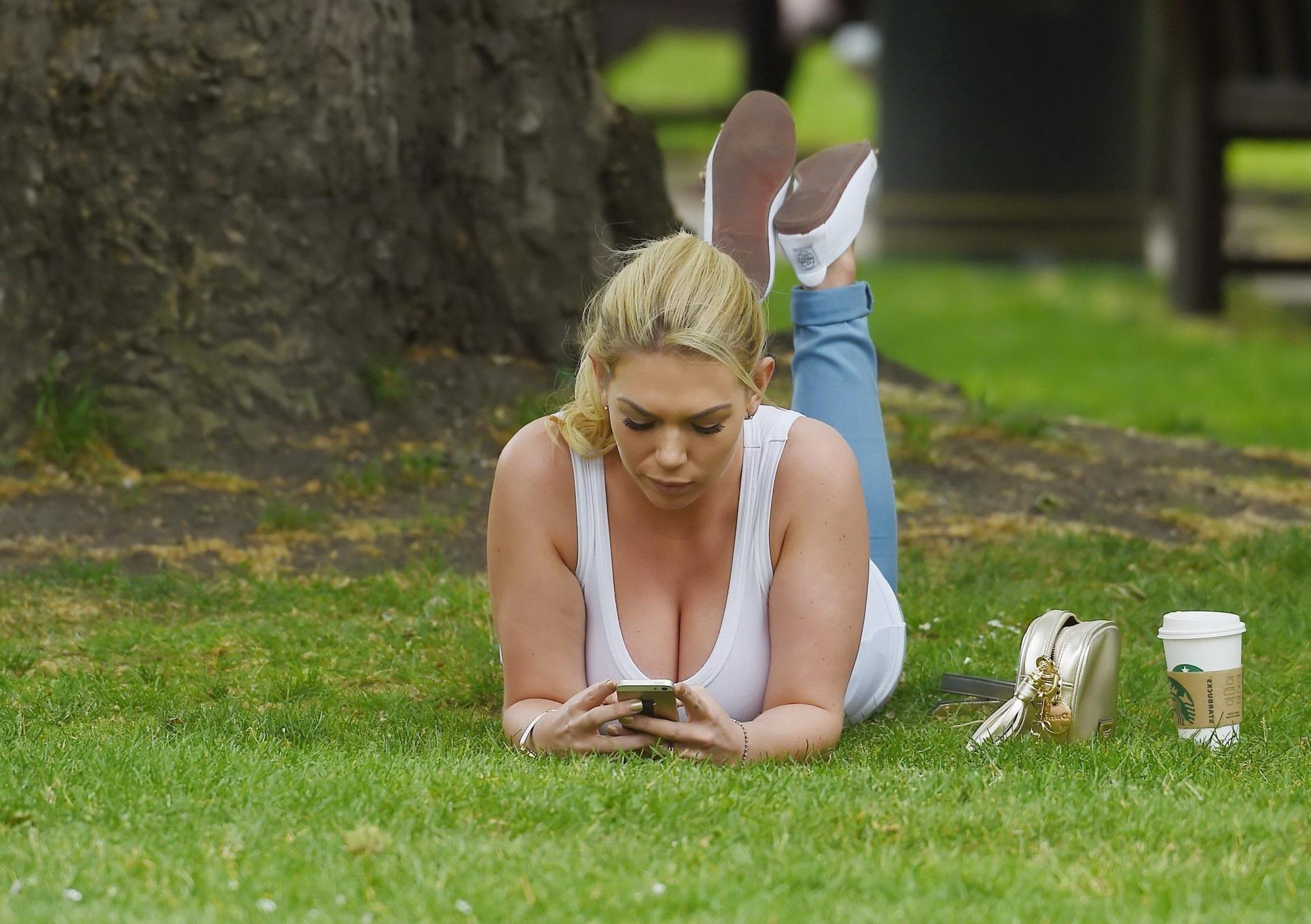 16P Busty Frankie Essex braless downblouse at a park in London