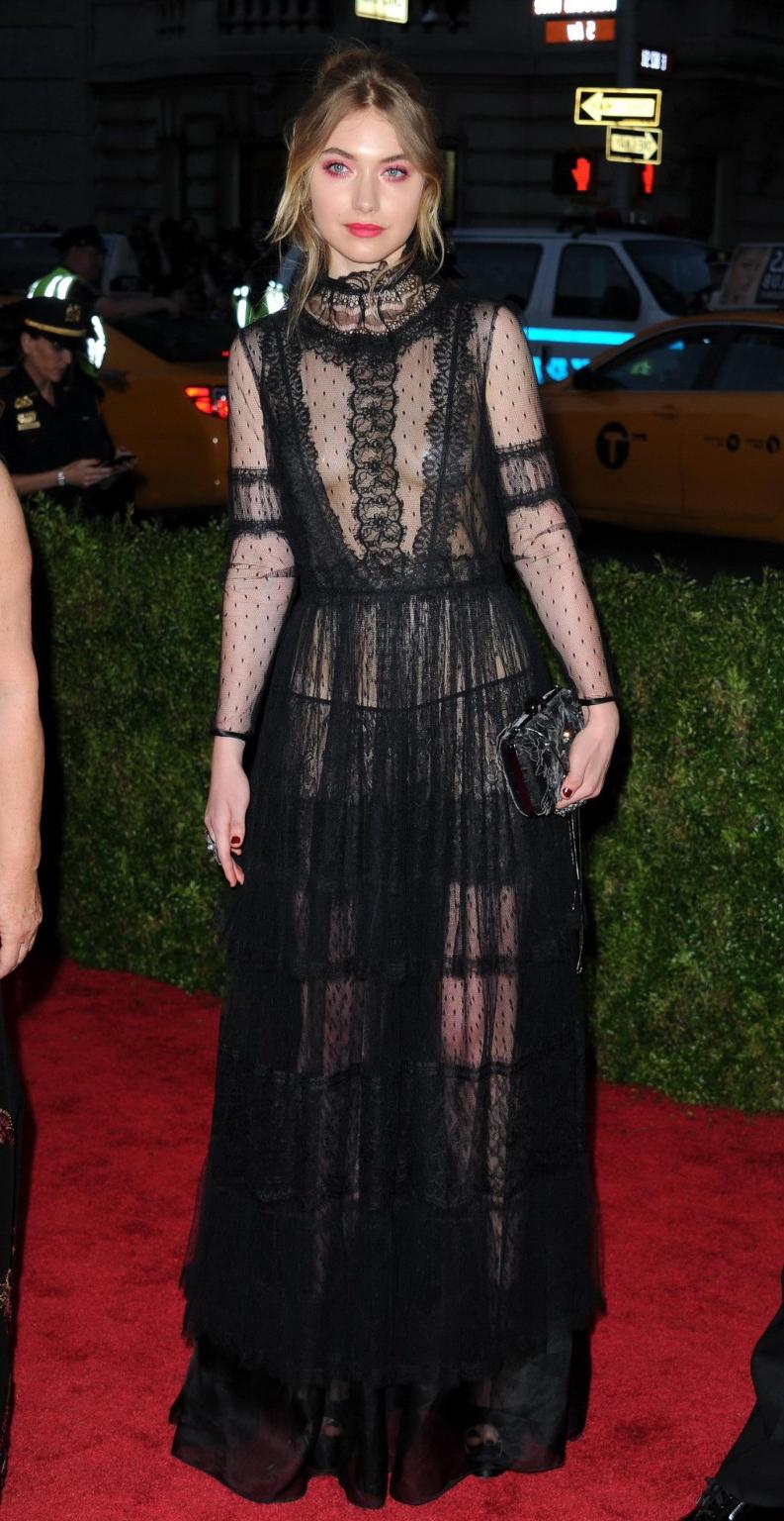 16P Imogen Poots see through to pasties and panties at China Through The Looking Gla