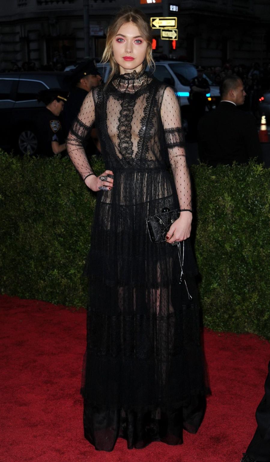 16P Imogen Poots see through to pasties and panties at China Through The Looking Gla