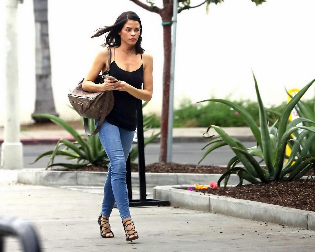 16P Jenna Dewan see through to bra out in Los Angeles