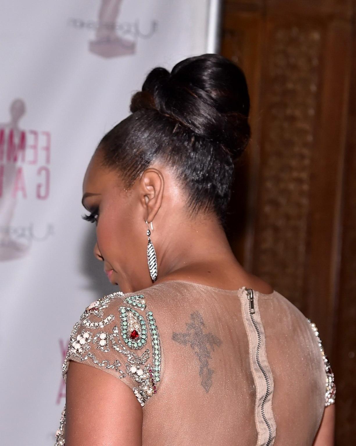 16P Vivica A Fox shows off her big boobs in see through dress hosting the Femmy Gala