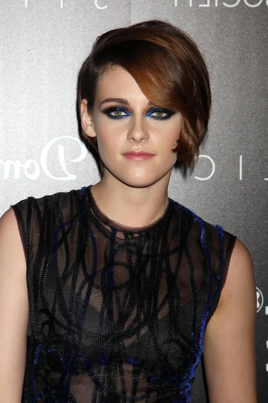 16P Kristen Stewart see through to bra at the Still Alice screening in NYC