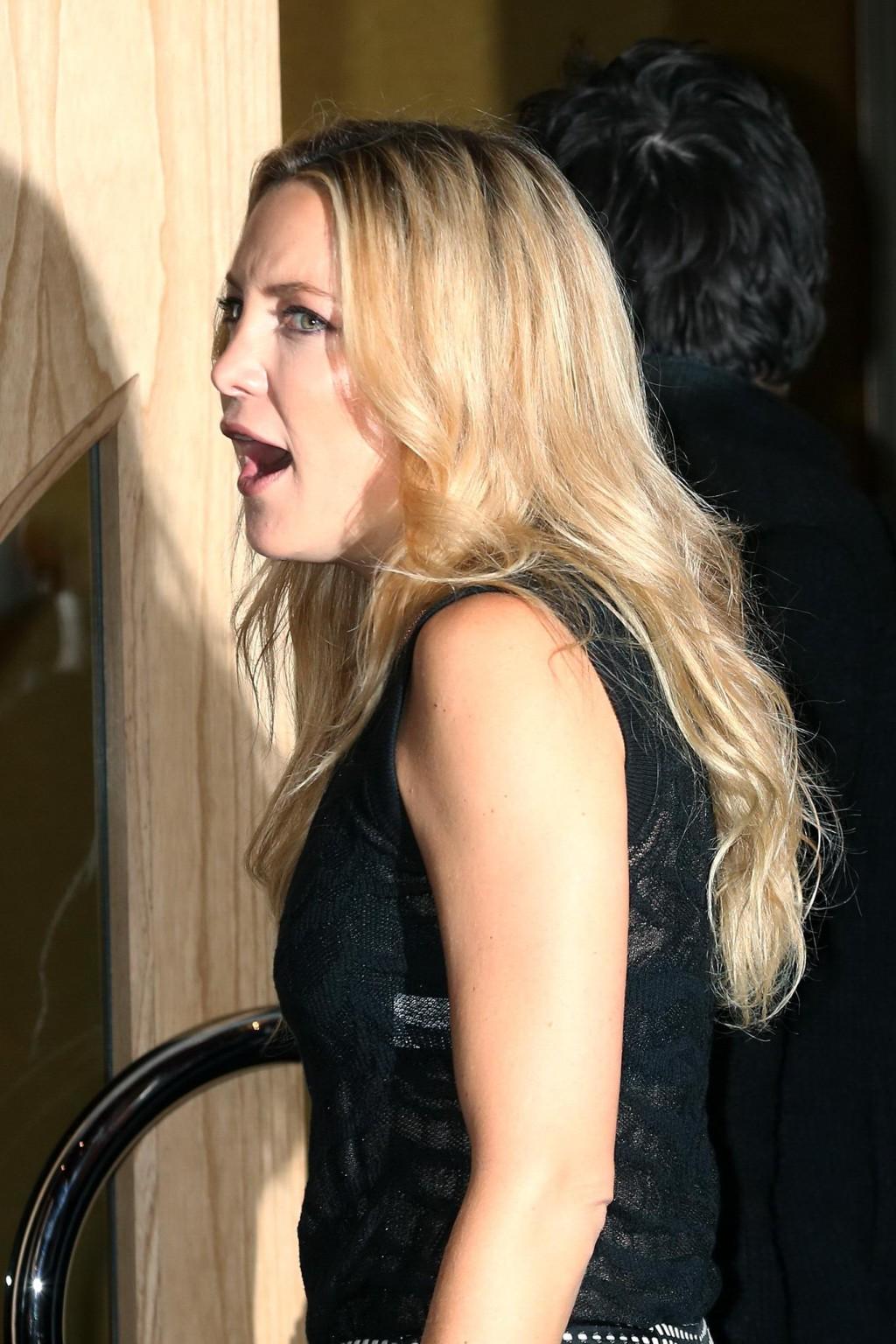 16P Kate Hudson see through to bra at Wish I Was Here photocall in London