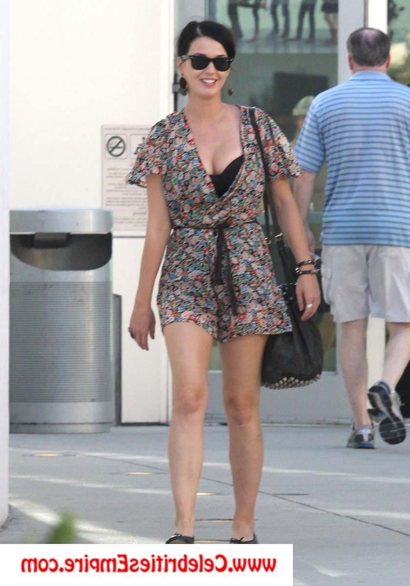 20P Katy Perry Oops Loses Bikini
