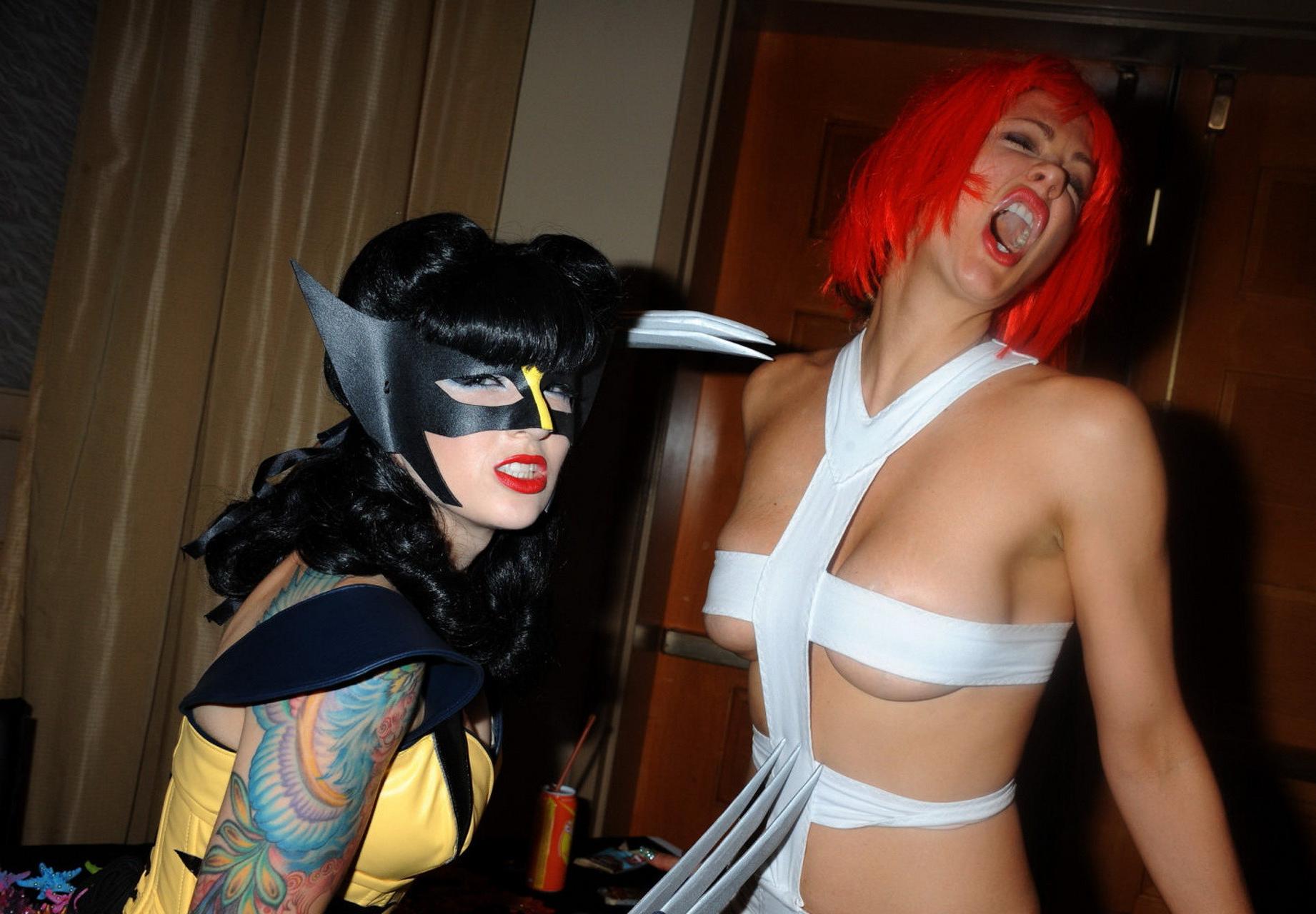 10P Maitland Ward shows off her boobs and ass in tiny costumes for Comic Expo in Lon
