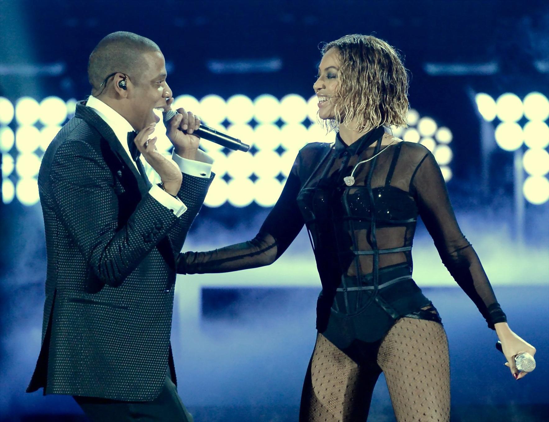 16P Beyonce Knowles see-through to lingerie while performing at 56th Annual Grammy A