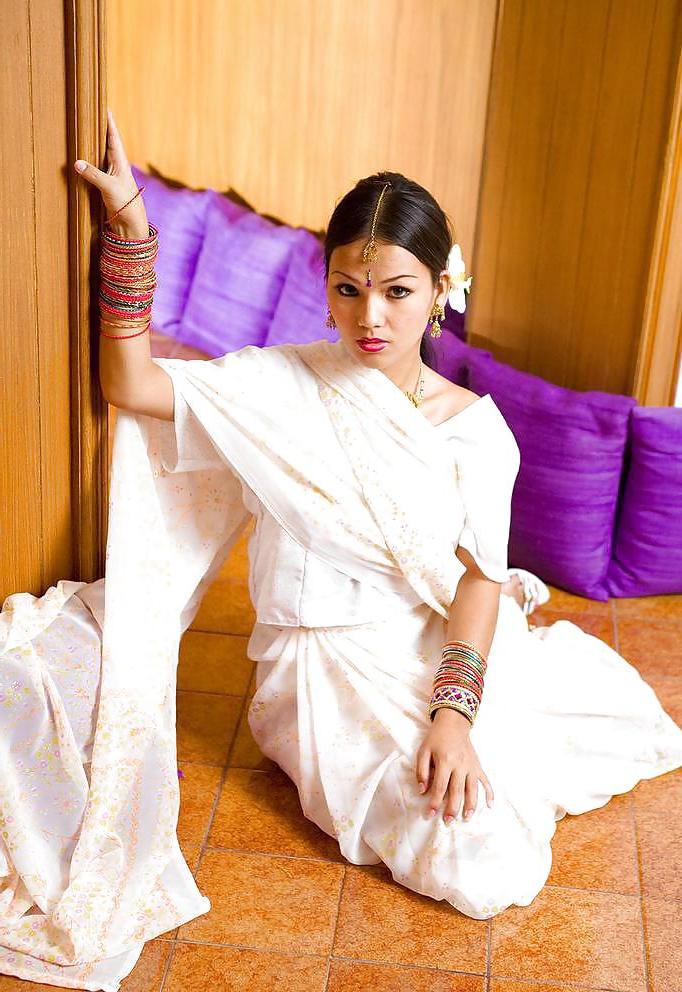 11P INDIAN BEAUTY